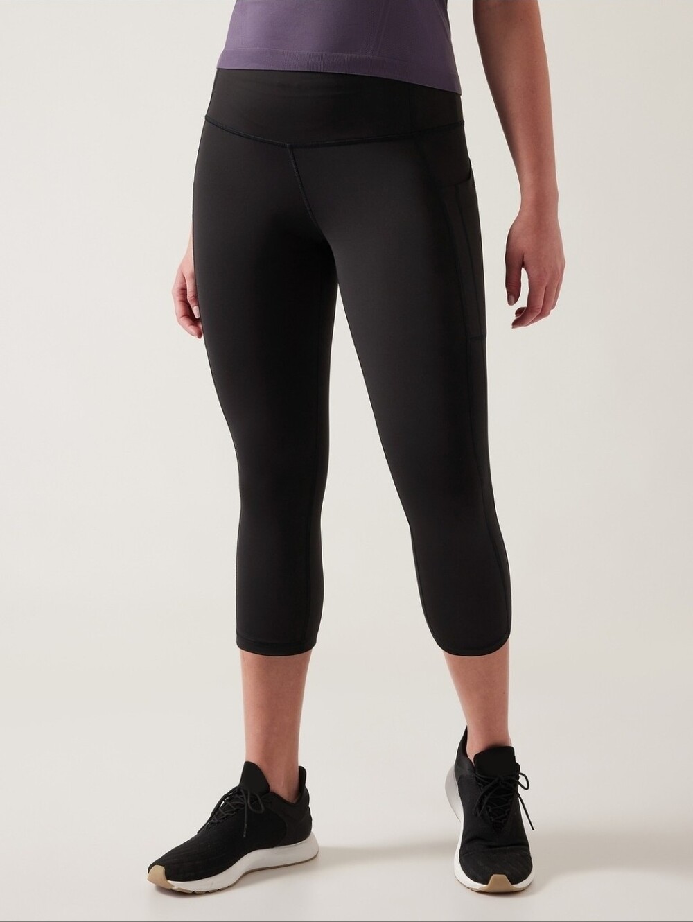 Athleta Ultimate Stash II Capri Leggings High Rise Black Pockets Size Small